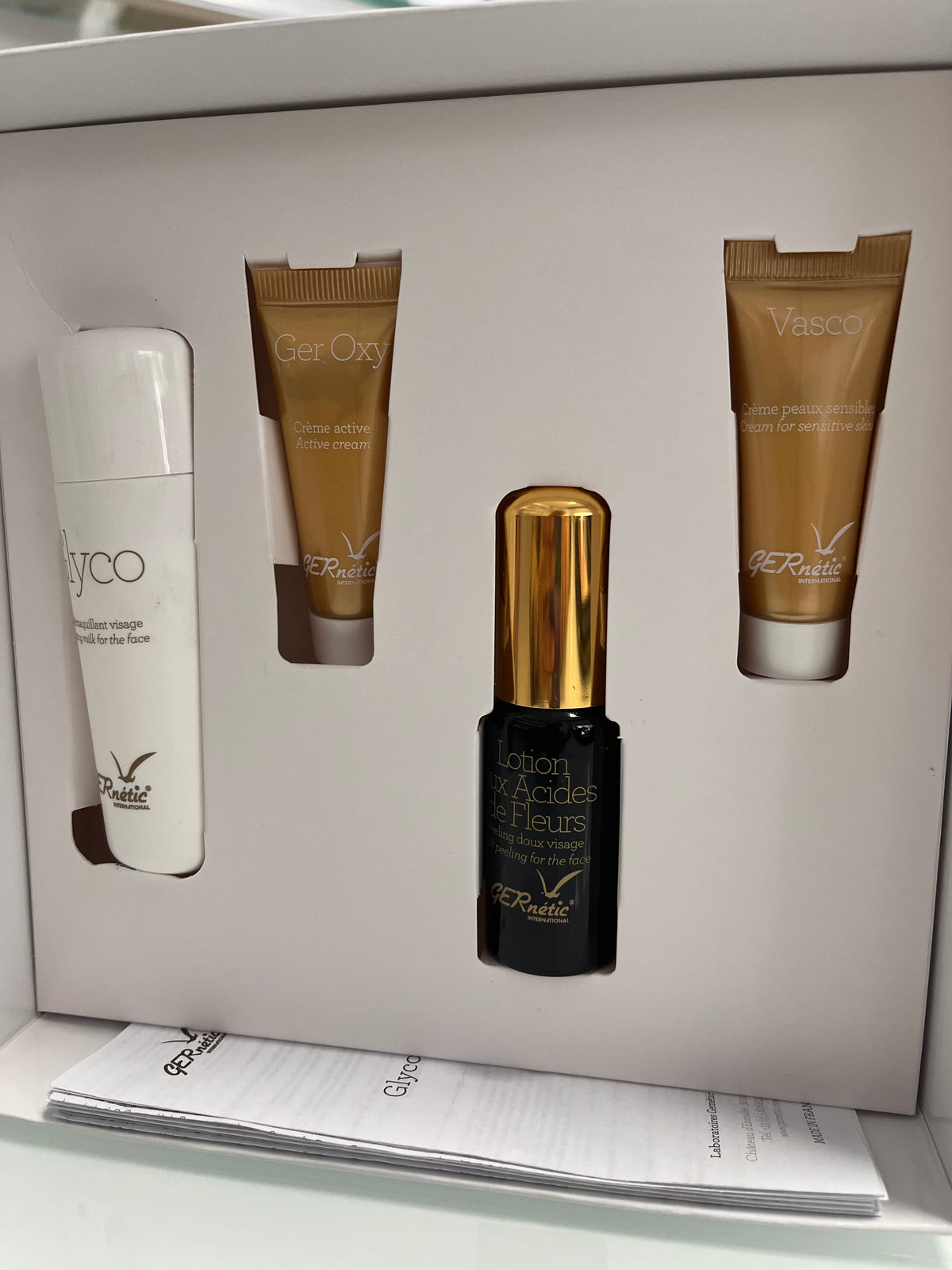 Coffret LOTION AUX ACIDES DE FLEURS Gernetic