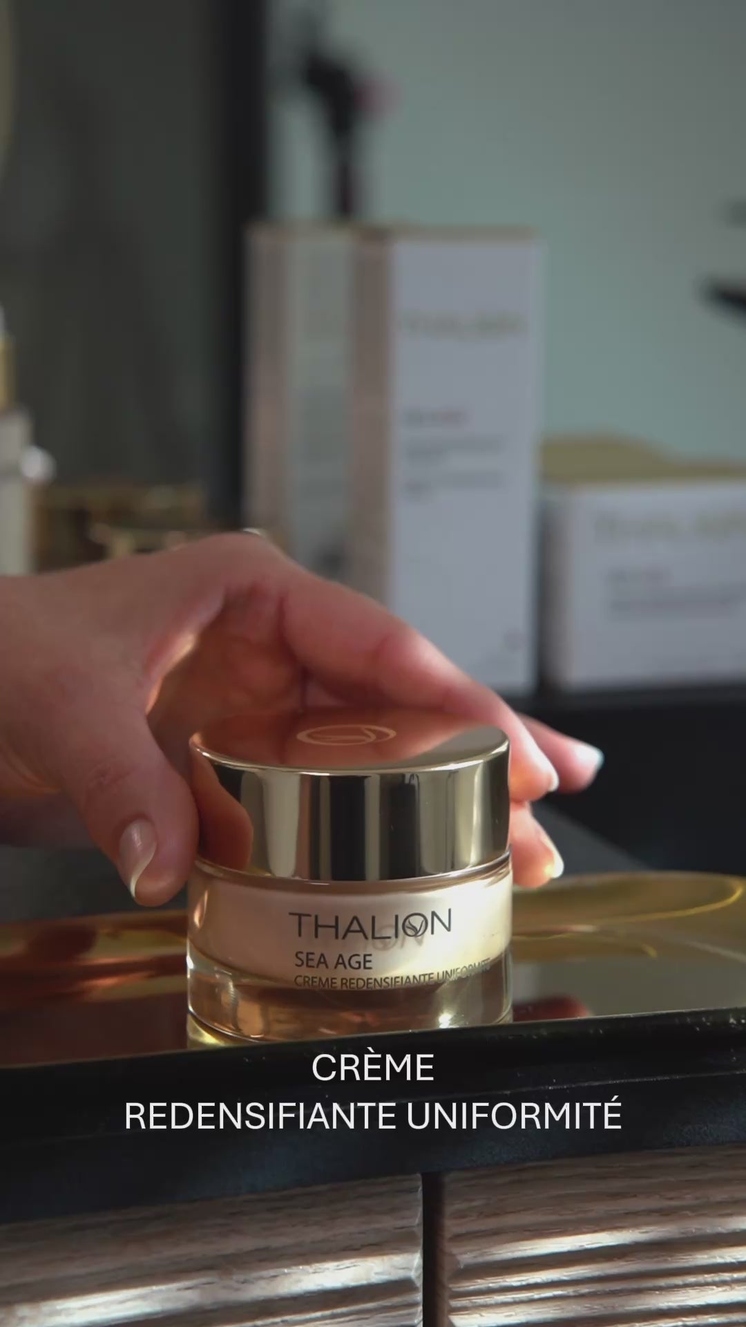 Charger la vidéo : SEA ÂGE Crème Redensifiante Uniformité Thalion